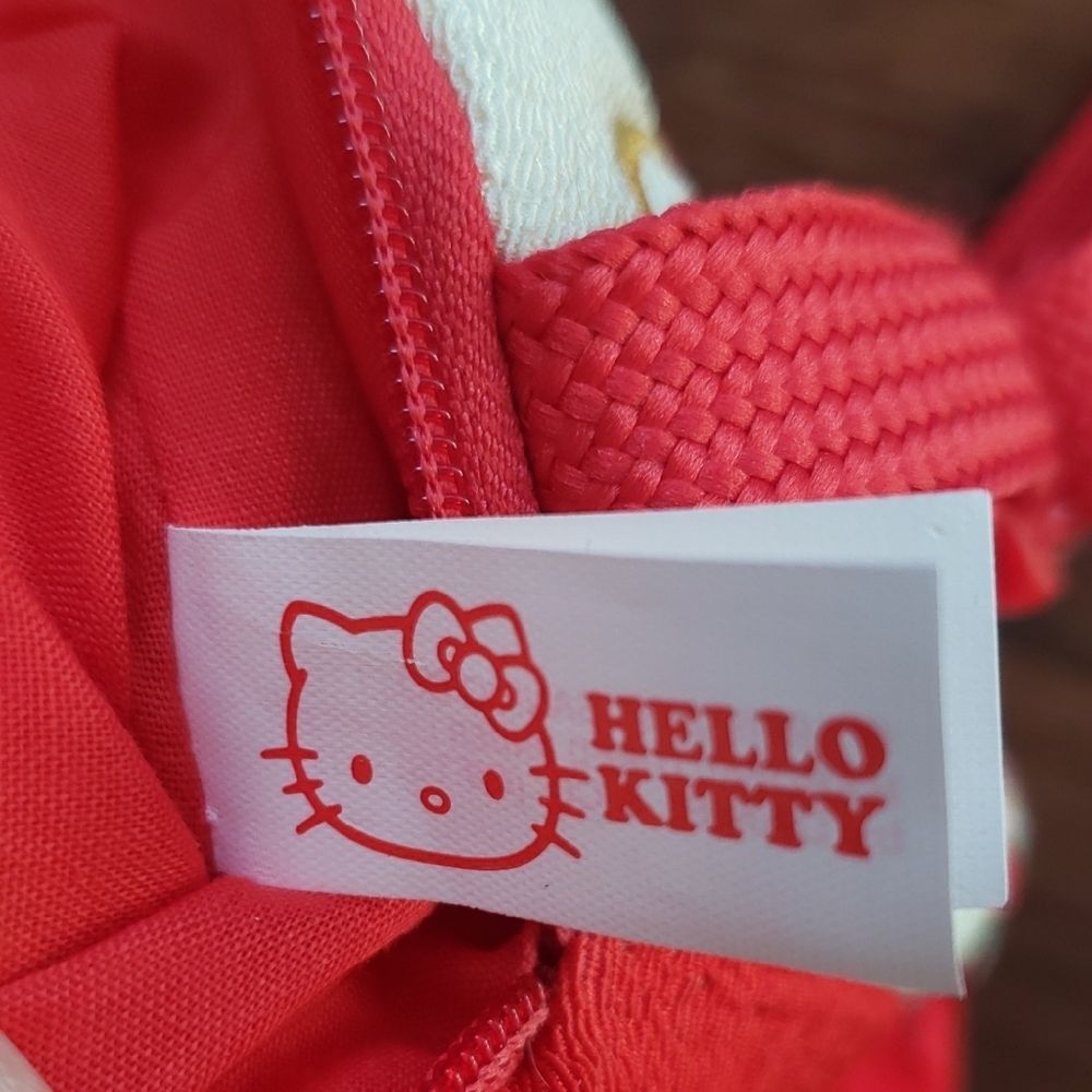 Hello Kitty Floral Red Cream Lunar New Year Crossbody - Picture 5 of 8